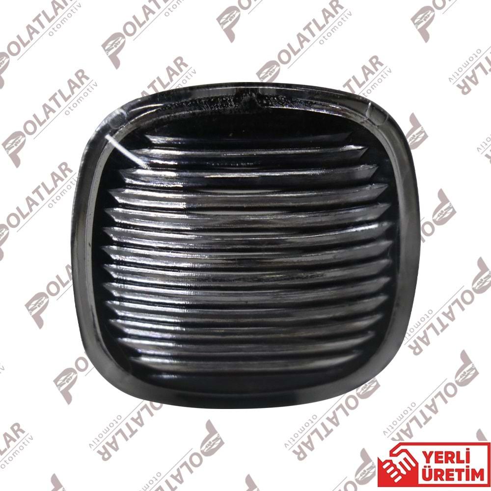 SKODA RAPİD ÇAMURLUK SİNYALİ SİYAH ÇİZGİLİ